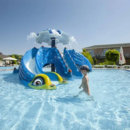 Armas Resort 5*