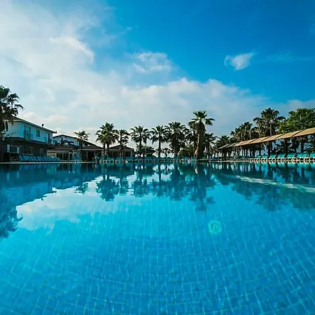 Armas Resort