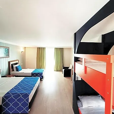 Armas Resort 5*